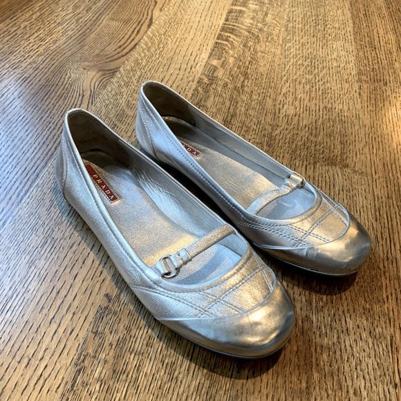 Prada Sport  Donna Silver Ballet Flats - Picture 1 of 7